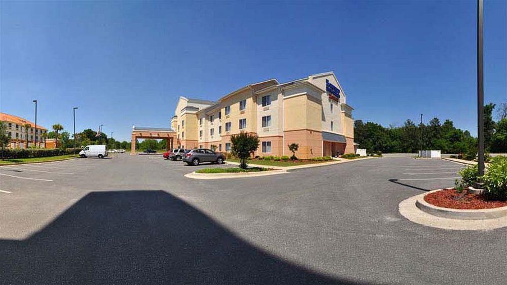 Fairfield Inn & Suites Марианна Экстерьер фото