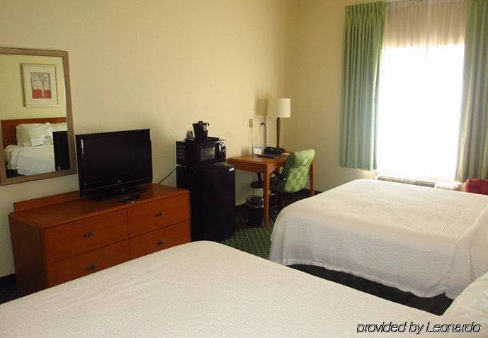 Fairfield Inn & Suites Марианна Экстерьер фото